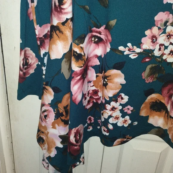 Agnes & Dora Asymmetrical Dress in Teal and Pink Floral - Picture 3 of 9